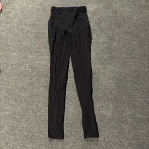 Black lululemon leggings